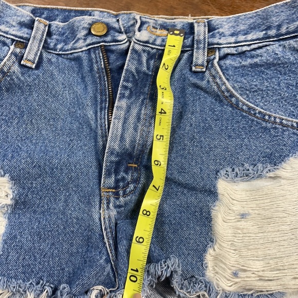 LF Jean shorts - Picture 3 of 4